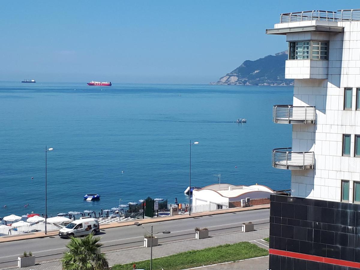 Alta Quota Relax On The Sea Bed & Breakfast Salerno Exterior photo