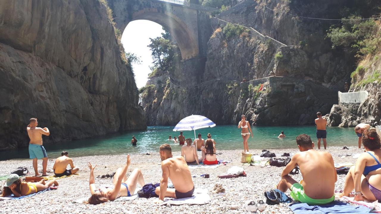 Alta Quota Relax On The Sea Bed & Breakfast Salerno Exterior photo